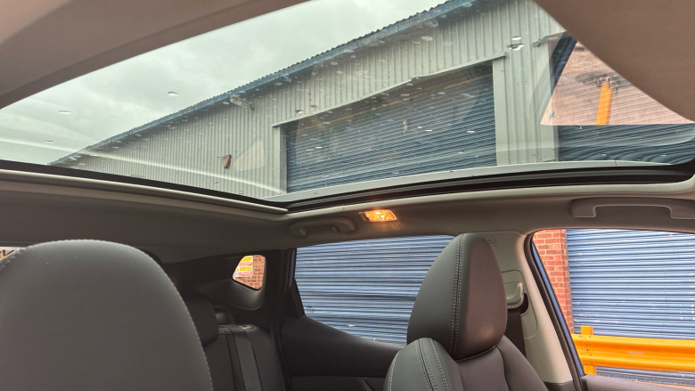 Nissan Qashqai 1.3 DiG-T 160 [157] N-Motion 5dr DCT Petrol Hatchback